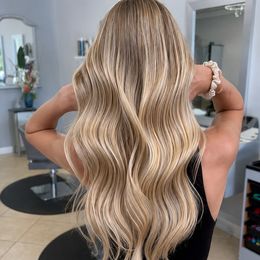 Dimensional color with the depth kept through the mid-lengths
